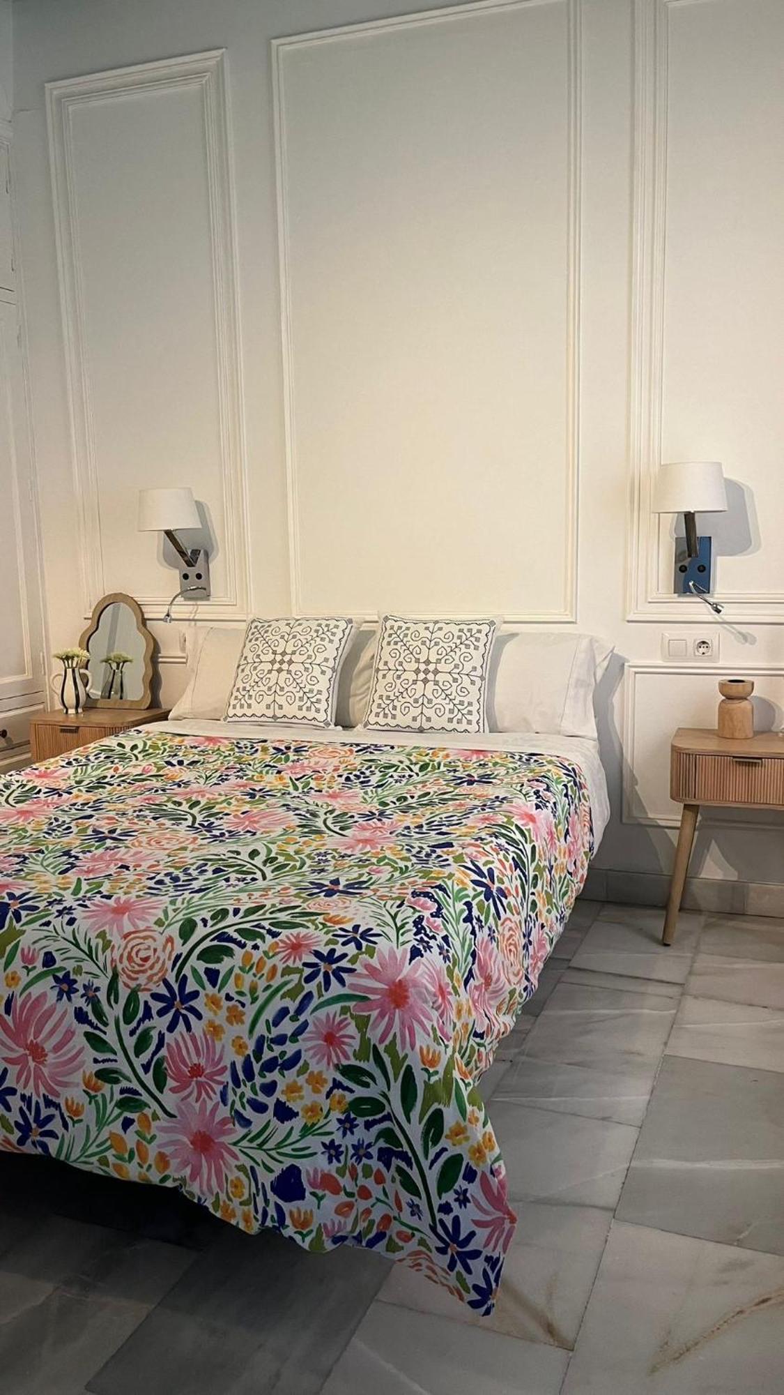 Apartamento En Casco Antiguo - Plaza De La Gavidia إشبيلية المظهر الخارجي الصورة